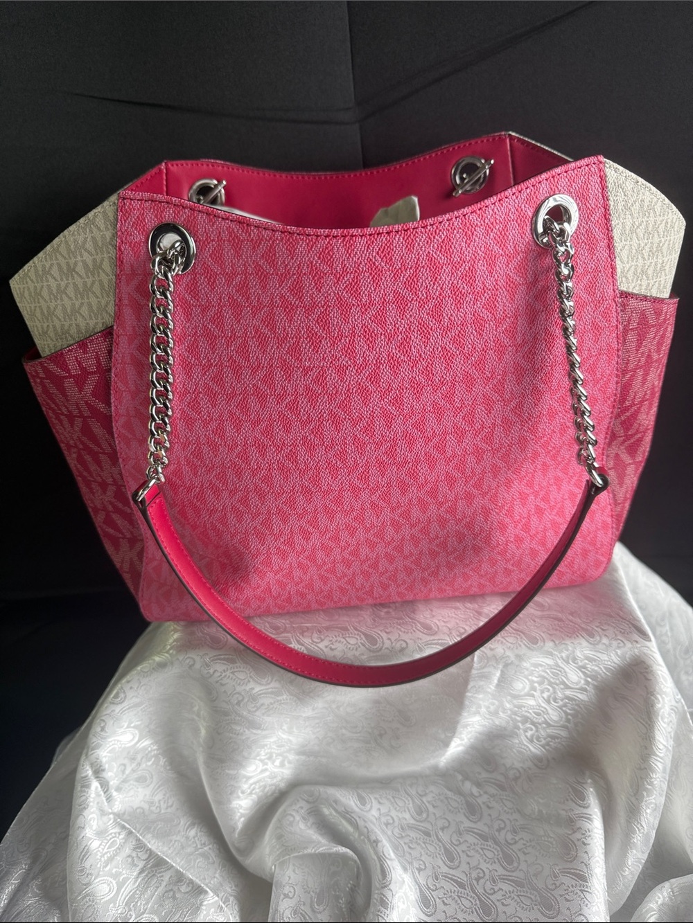 Michael Kors Hot Pink Monogram Chain-Handle Shoulder Bag - Picture 2 of 6